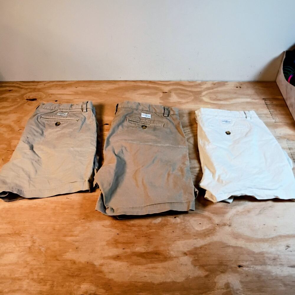 Vineyard Vines Mens Size 35 Shorts Lot of 3 Khaki Flat Front Stretch Chino